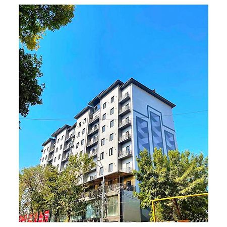 Blueloft 52 I Tashkent Apartment With Balcony المظهر الخارجي الصورة